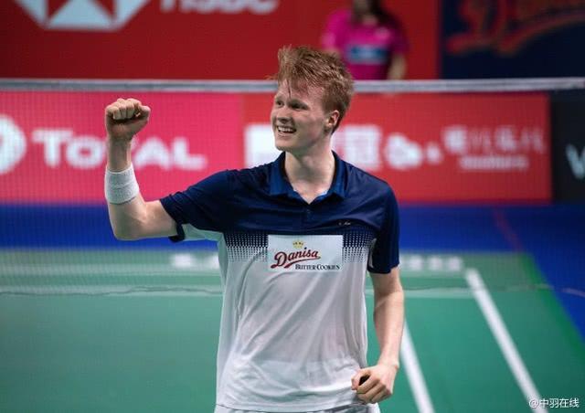 的对阵中 的对阵中